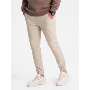 Pánske látkové nohavice JOGGERS V10 P885 beige