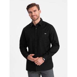 Pánska bavlnená košeľa s vreckom REGULAR FIT V1 OM-SHCS-0147 čierna