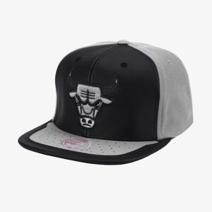 Mitchell & Ness NBA Day One Chicago Bulls Snapback Black/Grey - Unisex - Šiltovka Mitchell & Ness - Čierne - 6HSSMM19224-CBUBKGY - Veľkosť: UNI