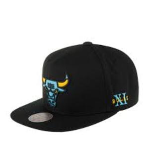 Mitchell & Ness NBA Core XI Snapback Bulls Black - Unisex - Šiltovka Mitchell & Ness - Čierne - HHSS6751-CBUYYPPPBLCK - Veľkosť: UNI